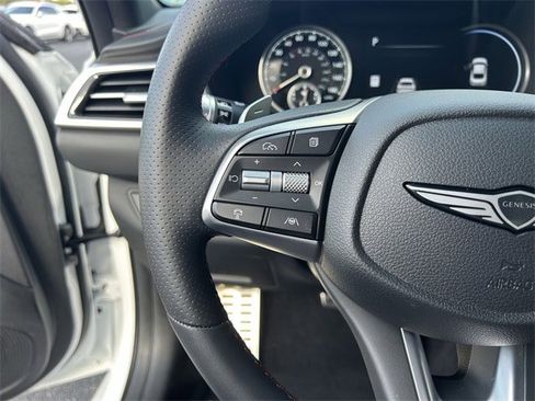 Used 2025 Genesis G70 2.5T w/ Sport Prestige Package image 26