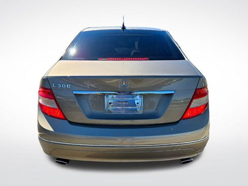 Used 2011 Mercedes-Benz C 300 Sedan image 7