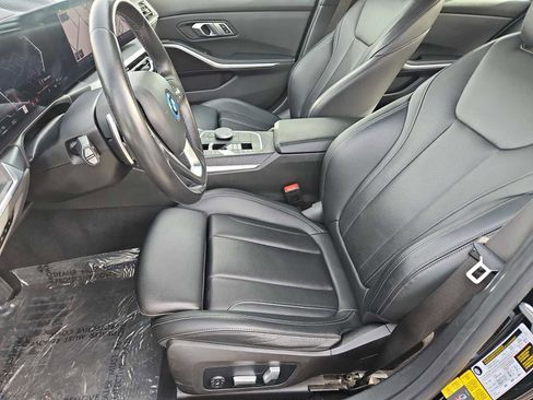 Used 2023 BMW 330e image 16