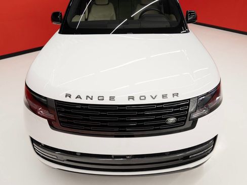 Used 2023 Land Rover Range Rover SE AWD/4WD image 6