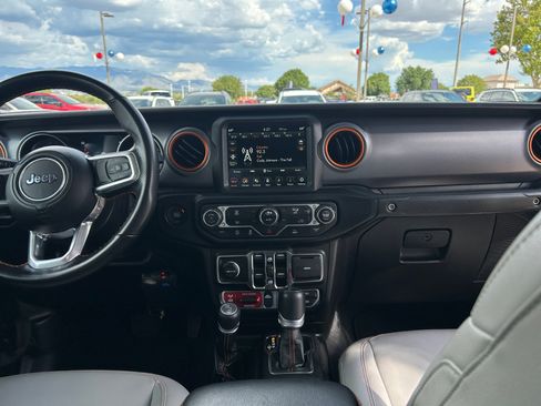 Used 2022 Jeep Gladiator Mojave w/ Trailer Tow Package AWD/4WD image 20