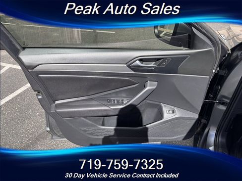 Used 2019 Volkswagen Jetta S w/ Driver Assistance Package FWD image 11