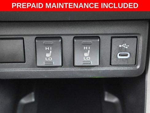 Certified 2025 Toyota Corolla Cross XLE FWD image 22