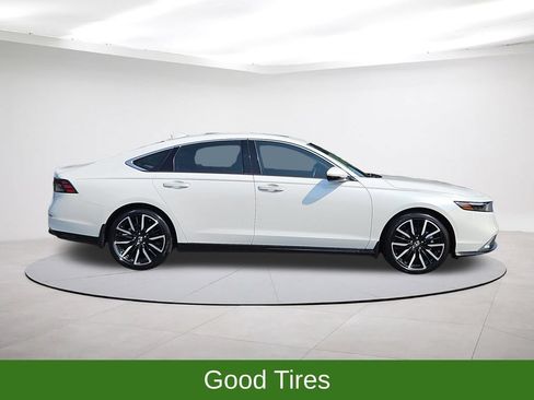 Used 2023 Honda Accord Touring image 8