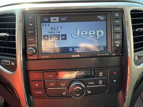 Used 2012 Jeep Grand Cherokee Laredo AWD/4WD image 22