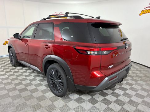New 2026 Nissan Pathfinder SL w/ SL Premium Package FWD image 3