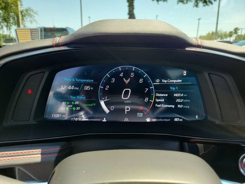Used 2025 Chevrolet Corvette Z06 RWD image 33
