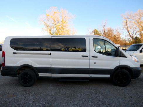 Used 2017 Ford Transit 350 XLT image 3