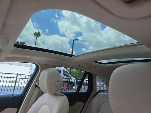 Used 2019 Mercedes-Benz GLC 300 image 24