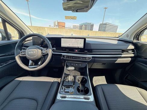 New 2026 Kia Carnival SX Prestige image 10