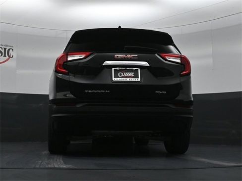 Used 2024 GMC Terrain SLE image 31