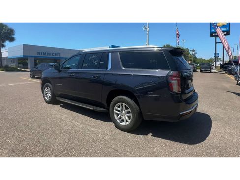 Used 2023 Chevrolet Suburban LT image 6