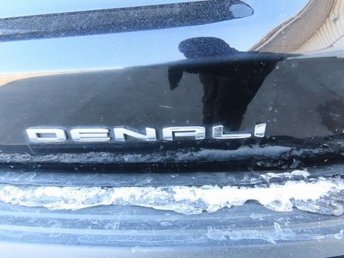 Used 2024 GMC Yukon Denali Ultimate image 16