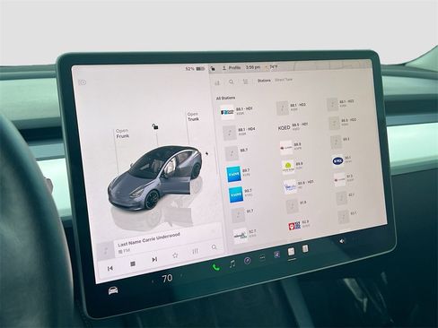 Used 2022 Tesla Model 3 Performance image 13