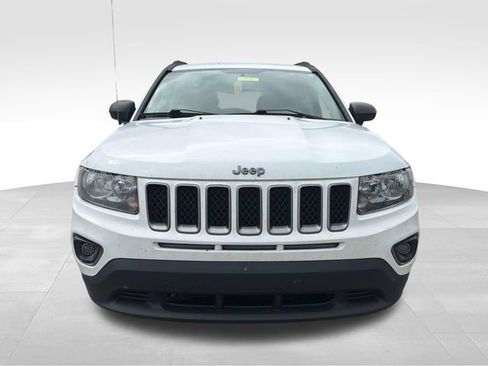 Used 2017 Jeep Compass Sport w/ Power Value Group FWD image 2