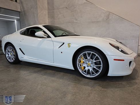 Used 2011 Ferrari 599 GTB Fiorano RWD image 1
