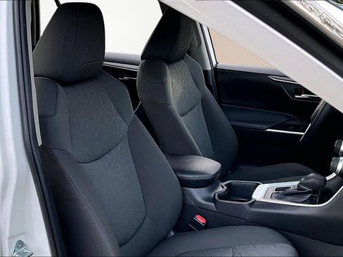 Used 2023 Toyota RAV4 XLE image 22