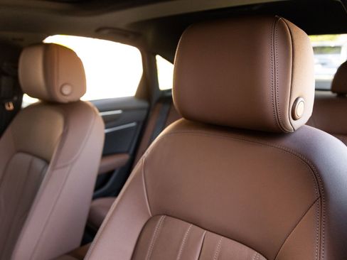 Used 2021 Audi A6 Premium Plus w/ Premium Plus Package image 22