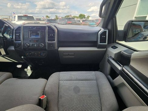 Used 2017 Ford F150 XLT AWD/4WD image 15