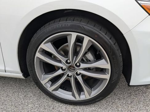 Used 2024 Chevrolet Malibu LT FWD image 15