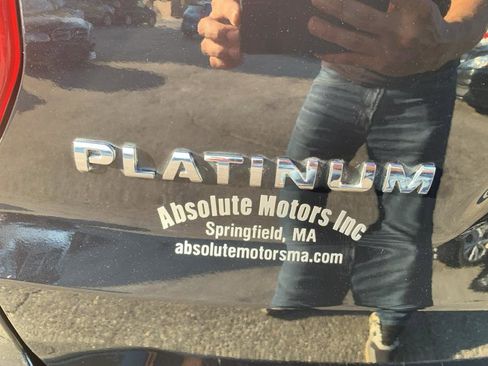 Used 2017 Ford Explorer Platinum image 28