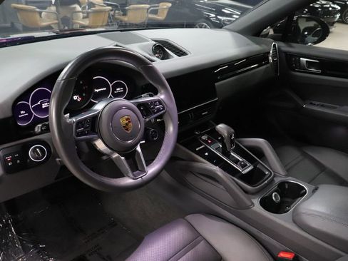Used 2022 Porsche Cayenne COUPE image 12