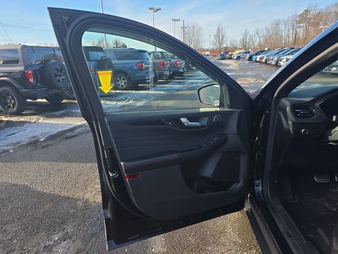 Certified 2023 Ford Escape ST-Line Elite w/ Premium Technology Package image 27