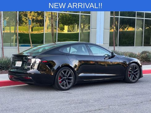 Used 2024 Tesla Model S Plaid image 4
