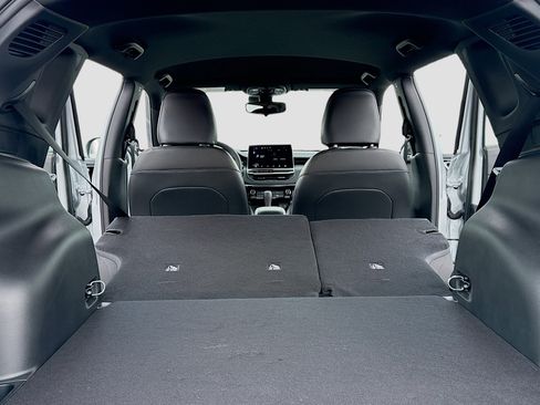 New 2026 Jeep Compass Limited image 7