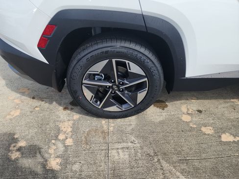 Used 2026 Hyundai Tucson SEL Plus FWD image 10