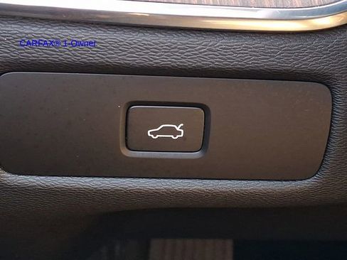 Certified 2023 Volvo XC60 B5 Plus w/ Climate Package image 27