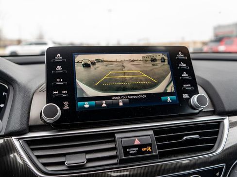 Used 2018 Honda Accord Sport image 31