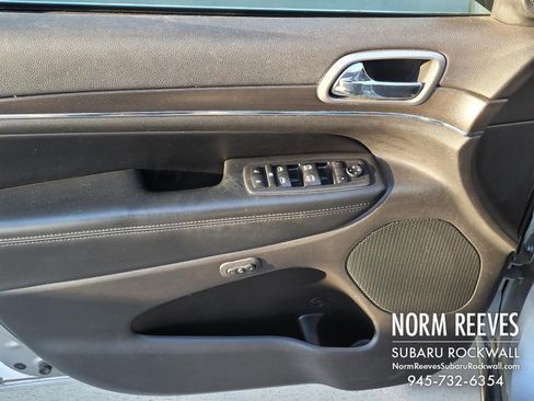 Used 2018 Jeep Grand Cherokee Limited image 4