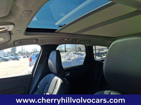 Certified 2023 Volvo XC60 B5 Core image 15