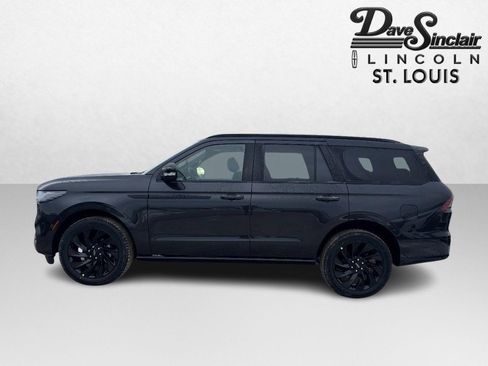 New 2026 Lincoln Navigator Reserve w/ Jet Appearance Package image 8