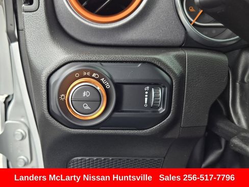 Used 2023 Jeep Gladiator Mojave w/ LED Lighting Group AWD/4WD image 22