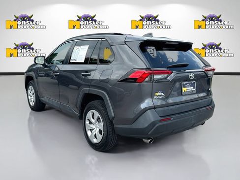 Used 2020 Toyota RAV4 LE w/ Carpet Mat Package FWD image 7