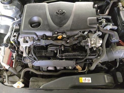 Used 2022 Toyota Camry LE FWD image 30