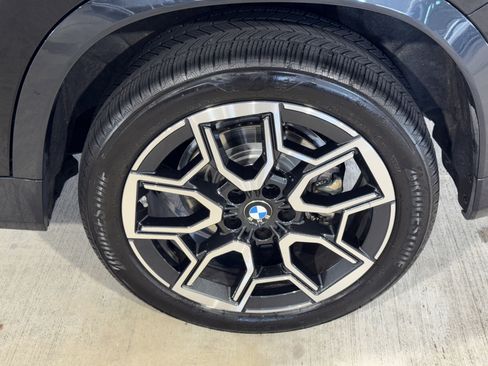 Used 2025 BMW X1 xDrive28i w/ Technology Package image 35