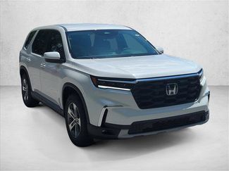 Used 2025 Honda Pilot EX-L video 3