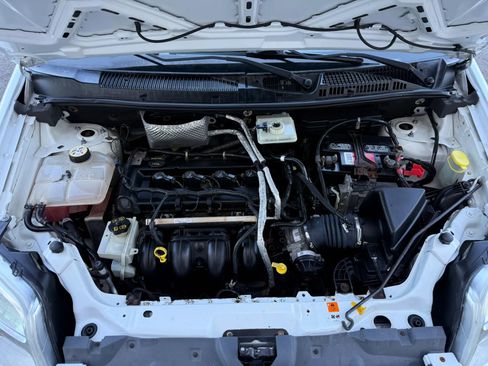 Used 2010 Ford Transit Connect XLT image 37