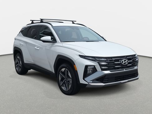 Certified 2025 Hyundai Tucson SEL AWD/4WD image 3