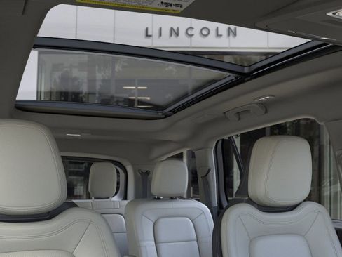 New 2025 Lincoln Aviator Reserve w/ Equipment Group 201A image 22