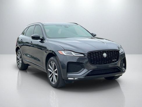 Used 2024 Jaguar F-PACE R-Dynamic S image 3