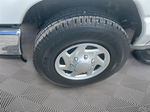 Used 2012 Ford E-250 and Econoline 250 w/ PWR Group RWD image 27