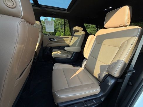 Used 2021 Chevrolet Tahoe Premier AWD/4WD image 26