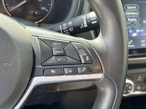 Used 2023 Nissan Kicks SV image 17