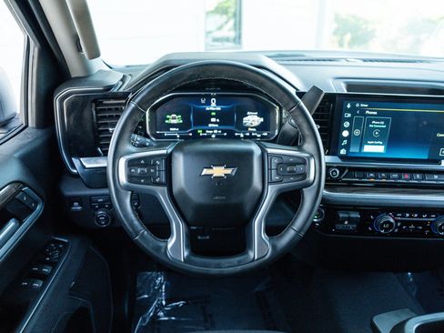 Used 2025 Chevrolet Silverado 1500 LT w/ LPO, Dark Essentials Package AWD/4WD image 25