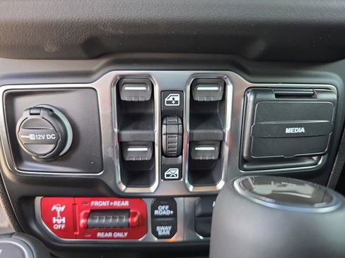 New 2026 Jeep Wrangler Unlimited Rubicon 392 w/ Quick Order Package 27X Moab AWD/4WD image 17