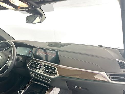 Used 2023 BMW X5 xDrive40i w/ Premium Package image 29